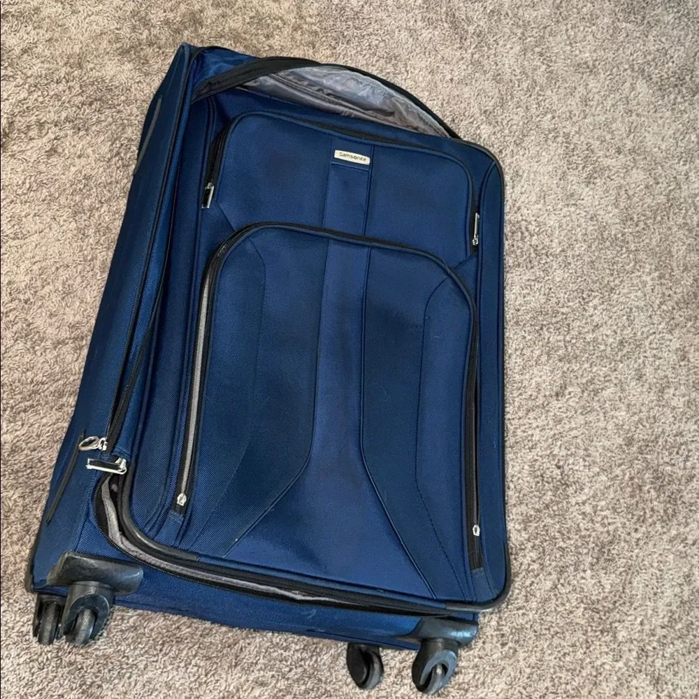 Samsonite Navy Blue Softshell Expandable Spinner Suitcase 20150410 4500254976